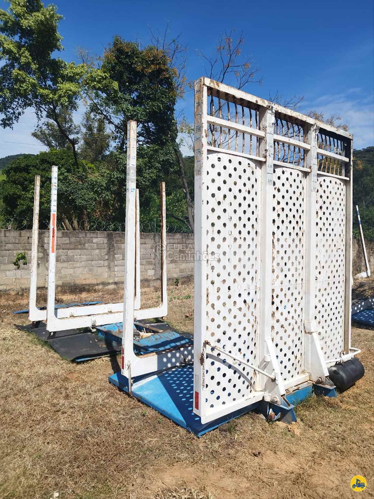 CARROCERIA SOBRE CHASSI  TRUCK FLORESTAL Fubá Caminhões ITAJUBA MINAS GERAIS MG